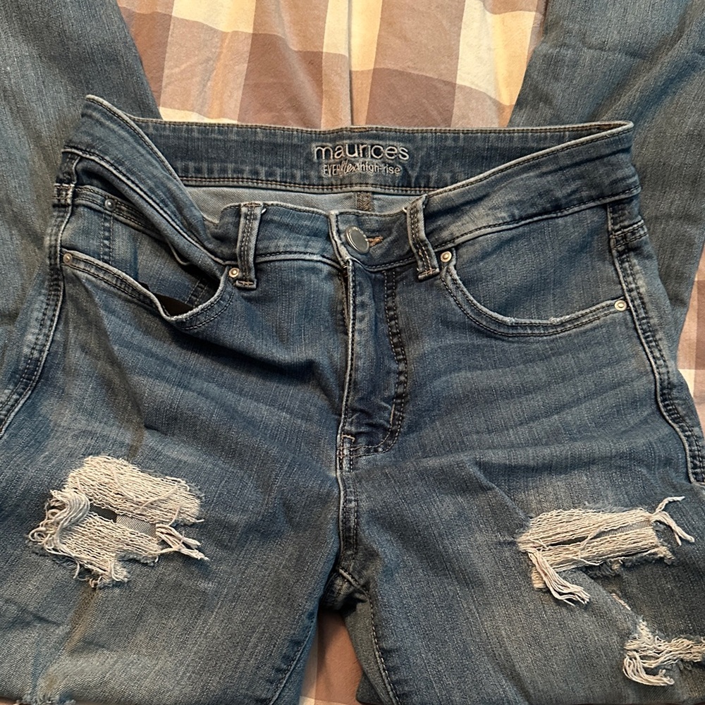 Maurice’s Women's Blue Distressed Jeans